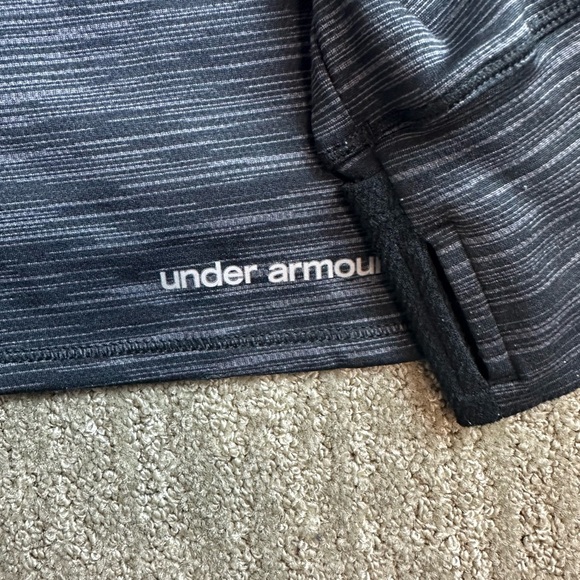 Women’s Under‎ Armour Charcoal Striped Performance Shirt Fitted All Season Gear - Picture 1 of 9